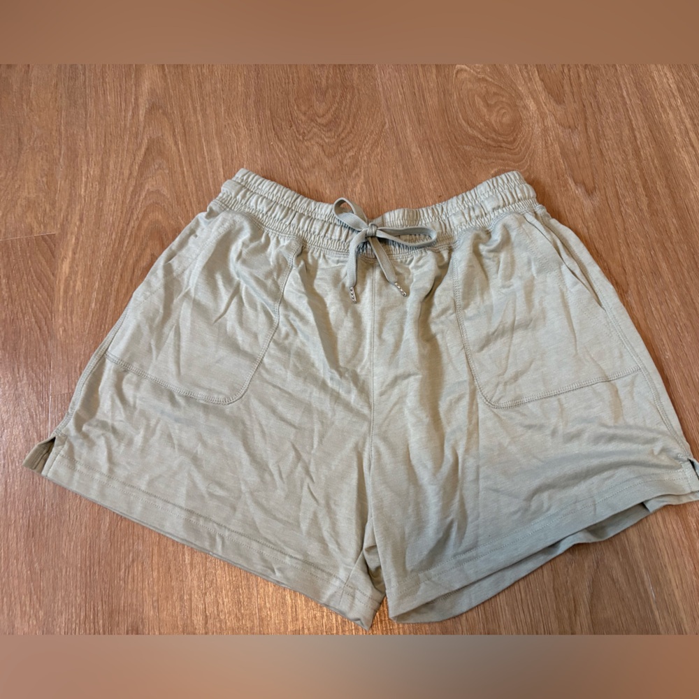 Women's Leg3Nd Athletic Shorts